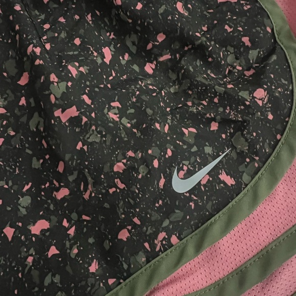 Nike Running Shorts - Picture 3 of 4